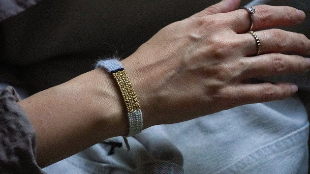 bransoletki - inne Bransoletka handmade z nici, na sznurku, paseczki