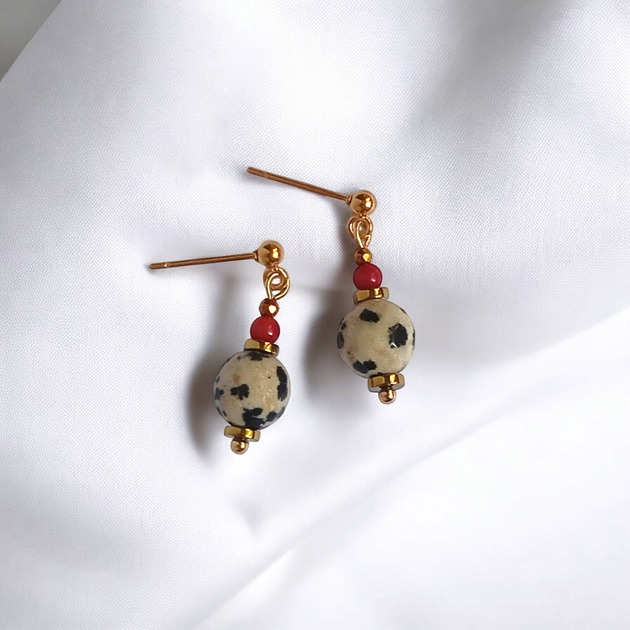 kolczyki z kamieniami Kolczyki krótkie : INDIA: jaspis, koral