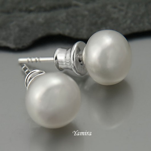 classic pearls yamira