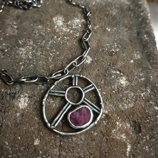 srebrne naszyjniki Kamień księżycowy - masywny naszyjnik