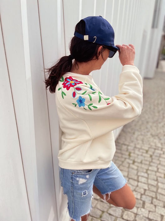 bluza bez kaptura damska Bluza z haftem - Folk