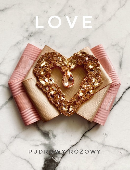 broszki Kolekcja  LOVE Brosza z kryształkowym szampańskim sercem