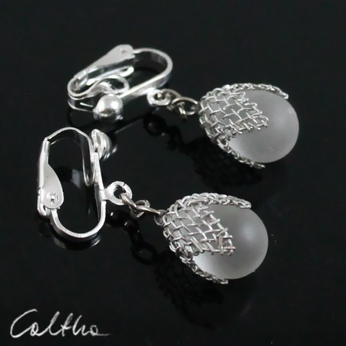 Matowe w siateczce (klipsy)  Caltha