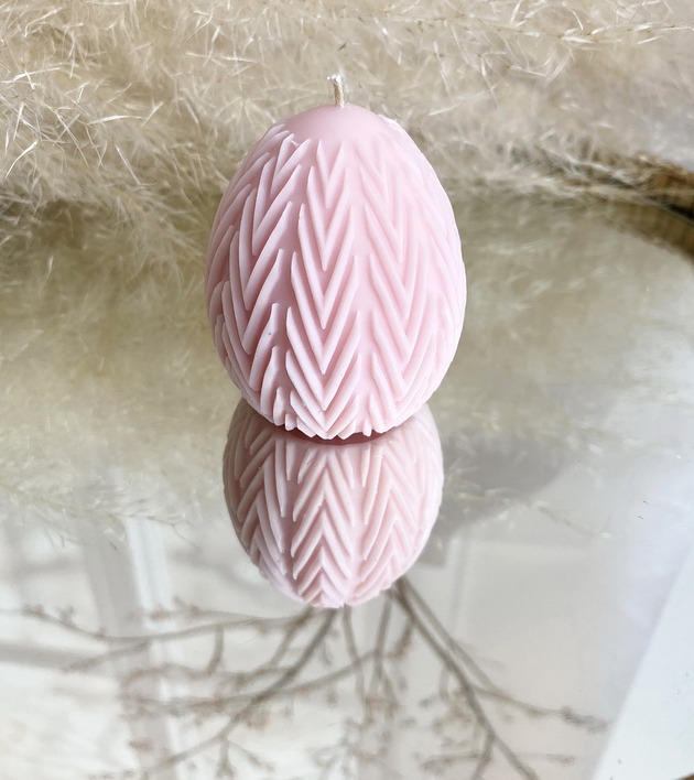 świeczniki i świece Świeca ekologiczna sojowa dekoracyjna jajko wielkanocne jasny róż