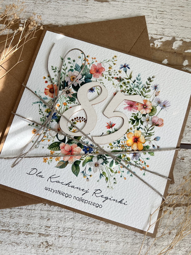 kartki scrapbooking Wyjątkowa ręcznie robiona kartka życzenia na 85 urodziny