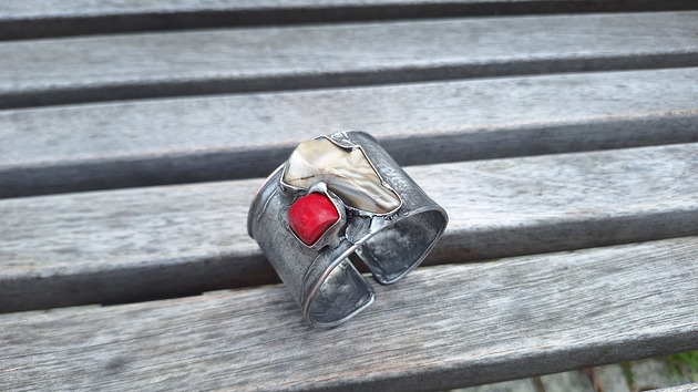 bransoletki wire wrapping Krzemień pasiasty i koral  - bransoletka regulowana