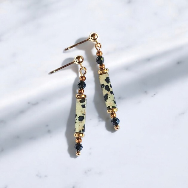 kolczyki z kamieniami Kolczyki : jaspis dalmatyński, turmalin, hematyt : sztyfty