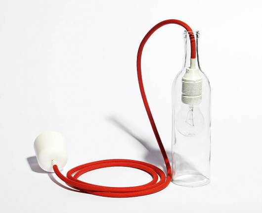 Lampa wisząca do pokoju z butelkową - czerwona. profizorka