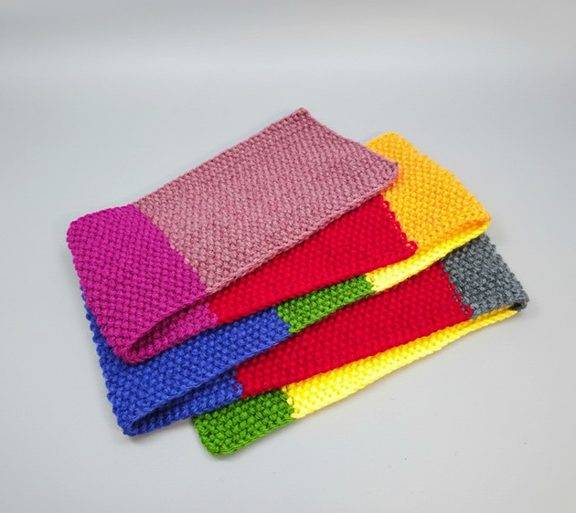 szale damskie 6918 Wielobarwny Szalik "Color Block" - Ręcznie Robiony Akcent Koloru!