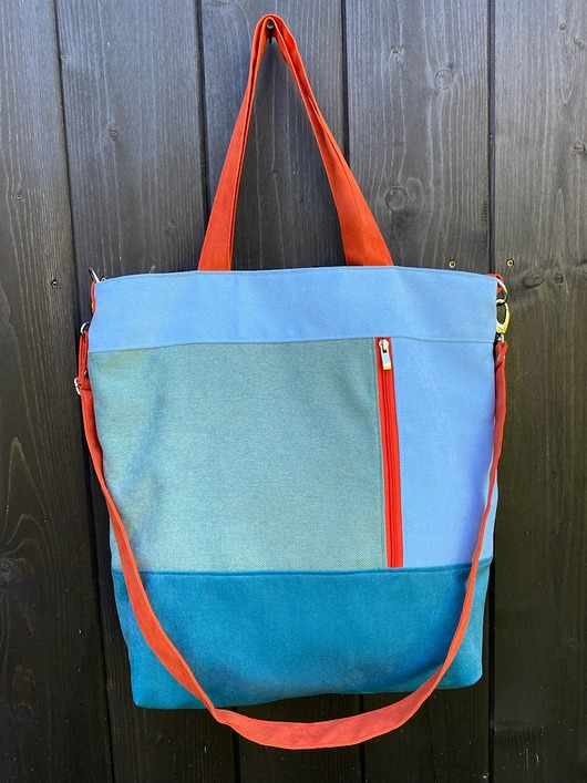 torby na ramię Duża torba na ramię z zapinaną kieszenią - geometryczna