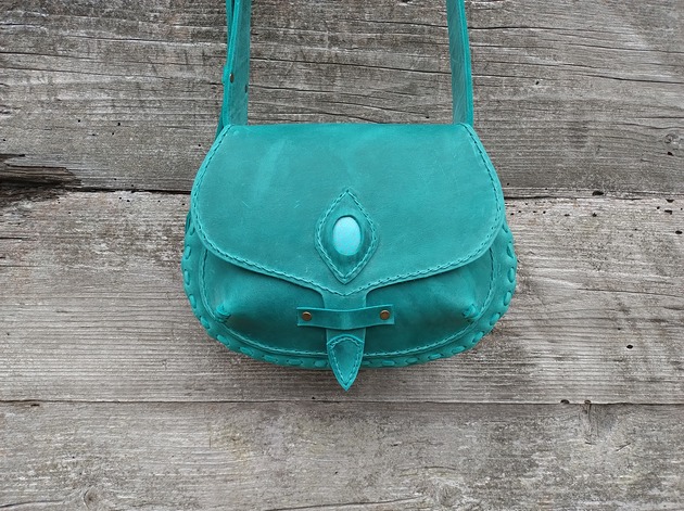 torby na ramię Torebka skórzana wykonana ręcznie . Lazur.