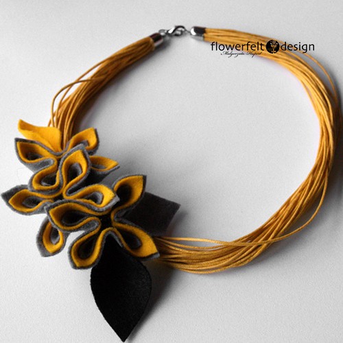 Żółty z Czarnym FlowerFelt Design