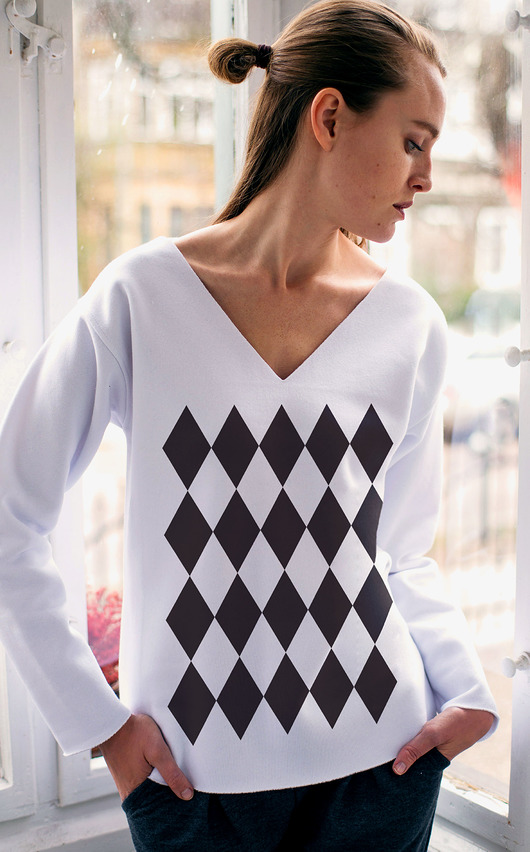 VELVET HARLEQUIN WHITE Bluza Oversize GAU great as You