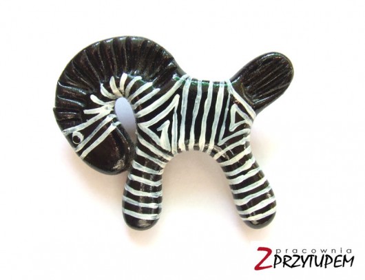zebra broszka PRACOWNIA Z PRZYTUPEM