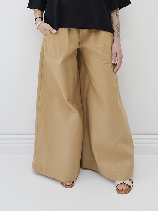 spodnie dresowe damskie Bawełniane i lekkie szwedy z szerokimi nogawkami