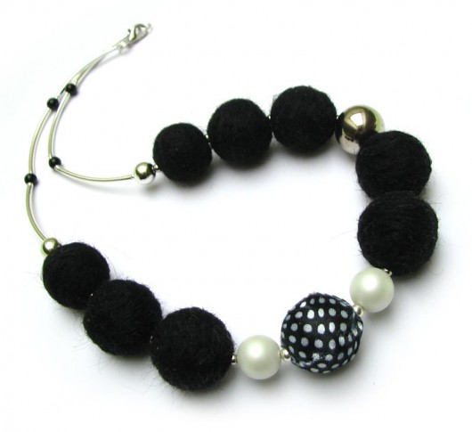 Classic black miri