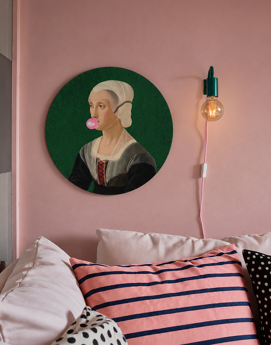 obrazy Lucrezia with bubble gum - okrągły obraz lub naklejka