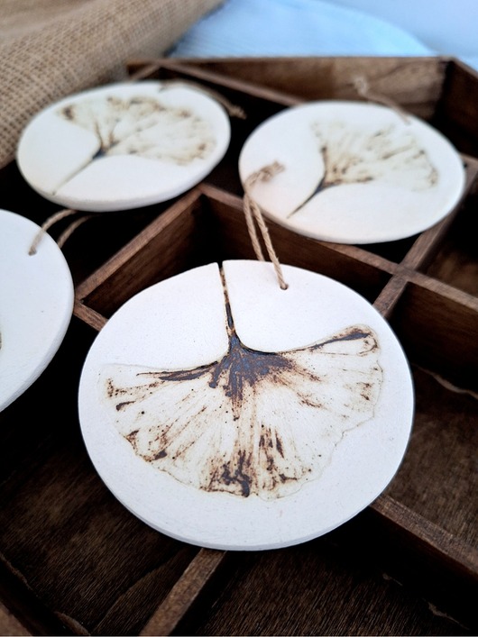 Ozdoby na ścianę Ceramiczne zawieszki 4 sztuki