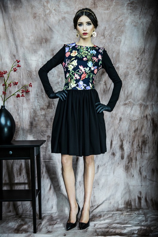 Rozkloszowana sukienka w kwiaty Kasia Miciak design
