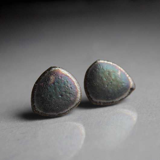 kolczyki ceramiczne PEBBLE/stal chirurgiczna/