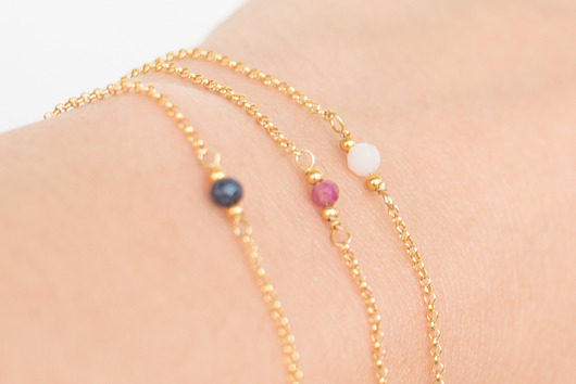 Delikatna bransoletka z oczkiem La Femme Jewellery