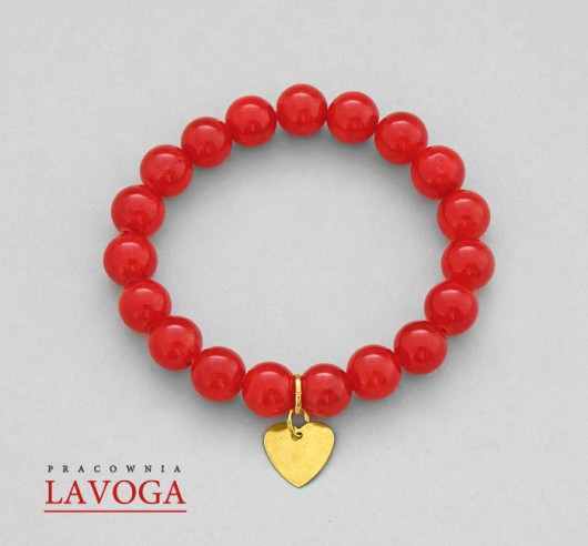 Jade with pendant in coral. Lavoga