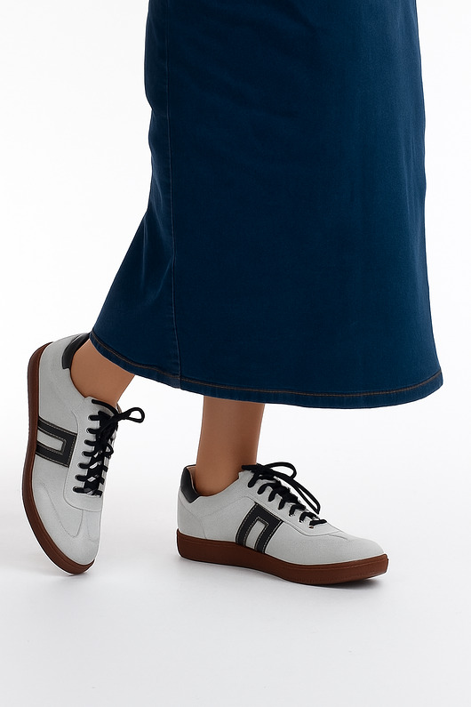 sneakersy damskie Sneakersy skórzane -  złamana biel/czarny   (7193)