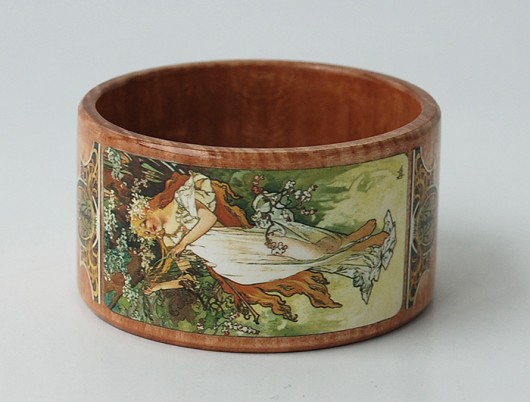 A.Mucha - zamówienie artrachela