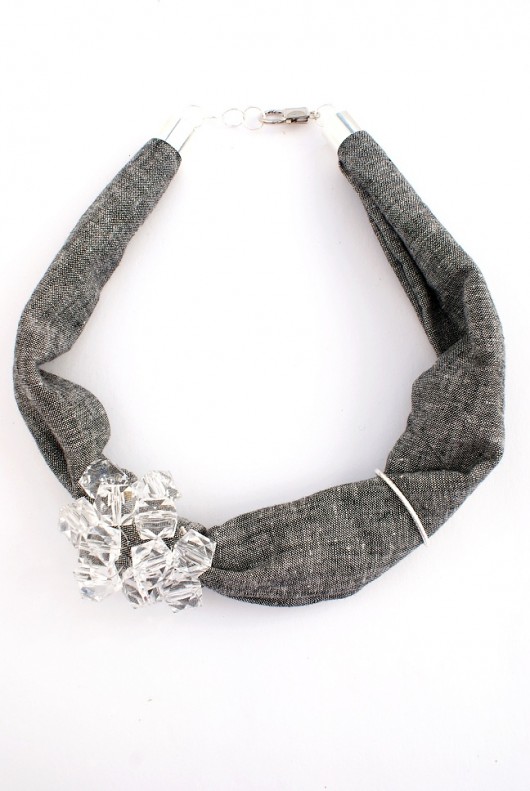 Klejnoty na lnie Republika jewelry
