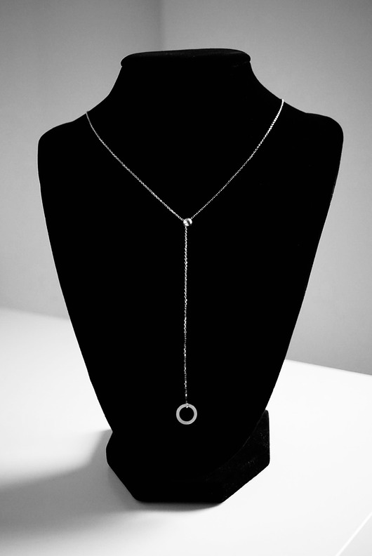 Srebrny naszyjnik krawatka z kółeczkiem VENA Jewellery