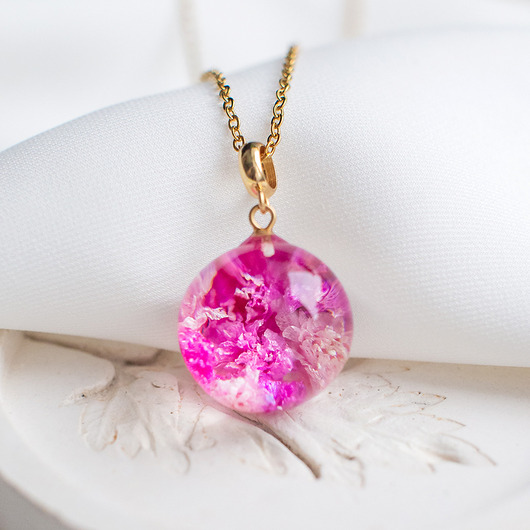 wisiory Wisiorek z gipsówką