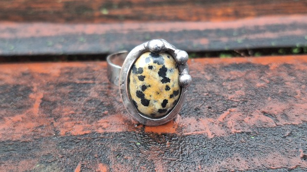 pierścionki - różne Dalmatyńczyk - pierścionek regulowany