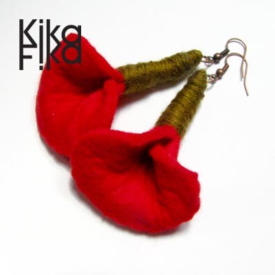 na łące Kika Fika