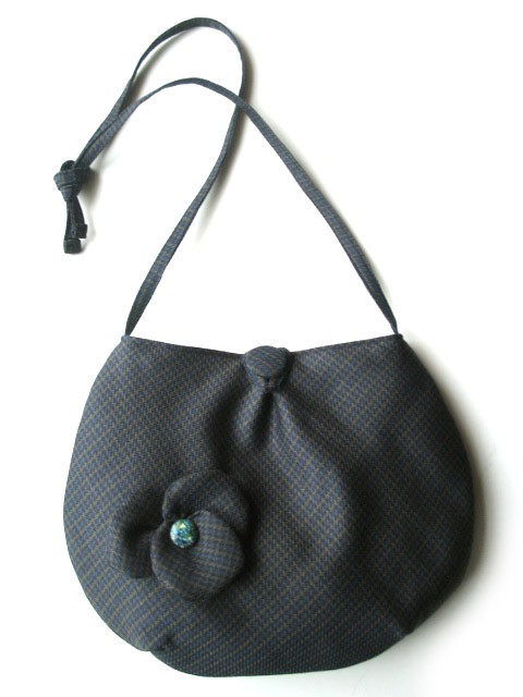 Borba - Skromny bratek borba design