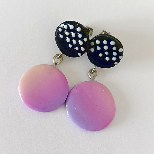 kolczyki z masy plastycznej Fioletowe Kolczyki w Kropki Polka Dot