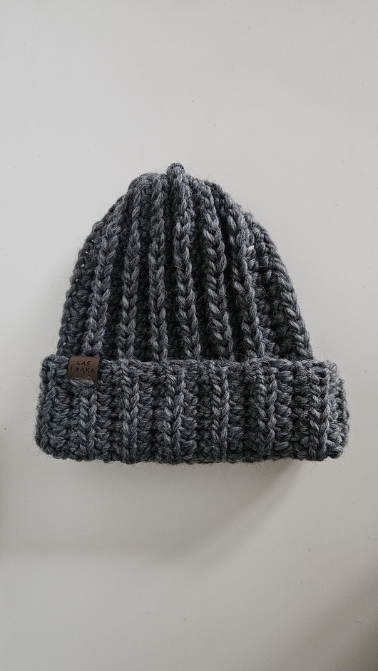 czapki damskie Czapka wełniana w kolorze szarym