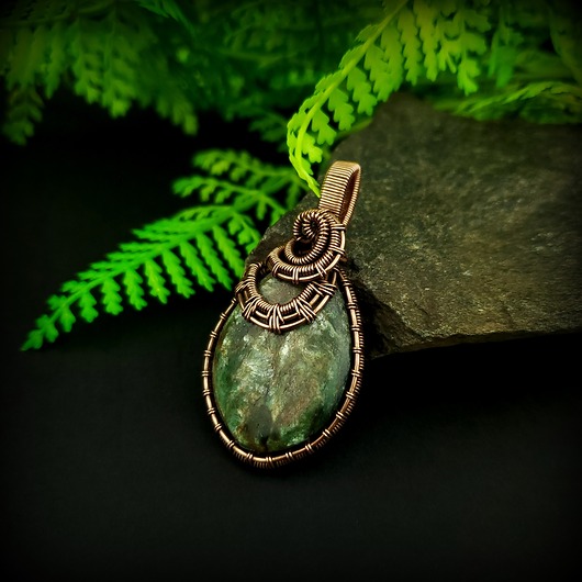 wisiory Wisiorek ze szmaragdem