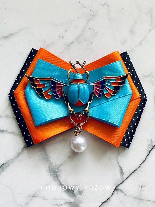 broszki Brosza z kolorowym Owadem ze skrzydłami i perłą New