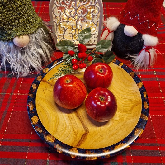 talerze, miski Królewski półmisek z wiązu inkrustowany złotymi kamieniami