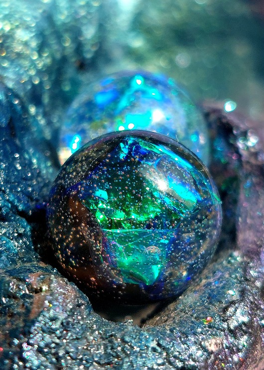 kolczyki z żywicy Błyszczące kolczyki kule