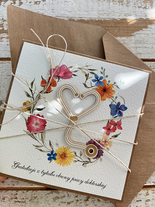 kartki scrapbooking Ręcznie robiona kartka gratulacje z okazji uzyskania absolutorium obrony prac