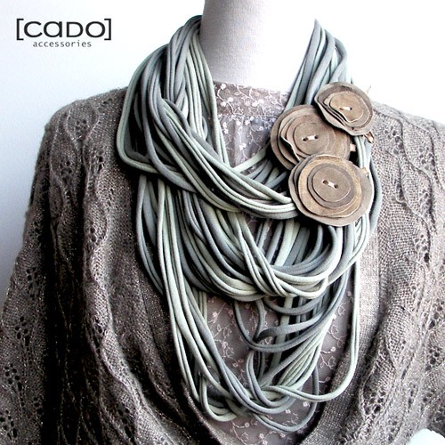 Dzianinowy szal Cado KHAKI kwiaty CADOaccessories