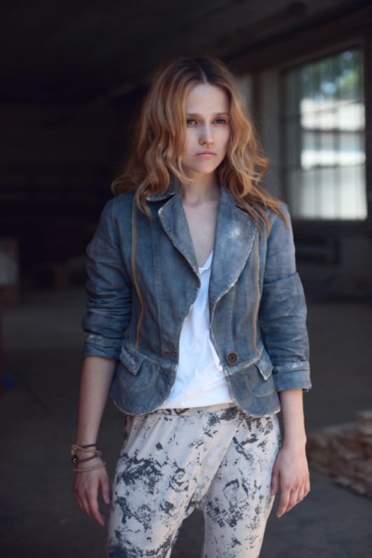 Tunning line:marynarka jeans przetarta farbowana HATLAPPA