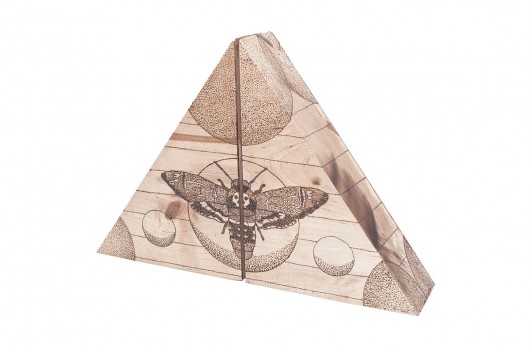 Death’s-head Hawkmoth Bookends PreyStructure