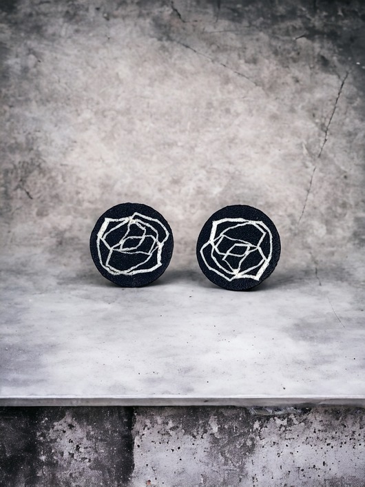 kolczyki z masy plastycznej Kolczyki Black Rose