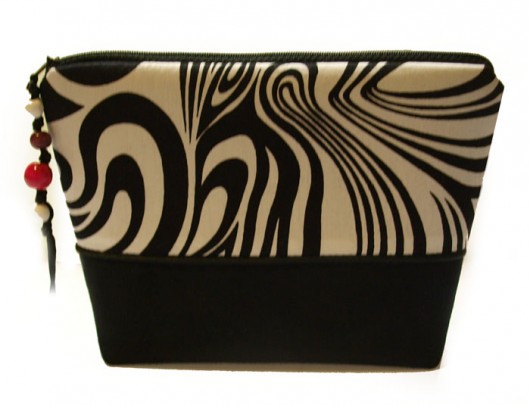 kosmetyczka - black & white - zebra L MOONAXA
