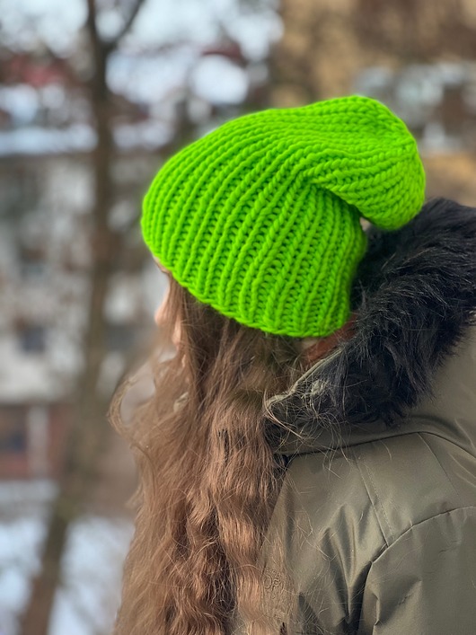 czapki damskie Czapka z merynosa 100%  neonowa zieleń