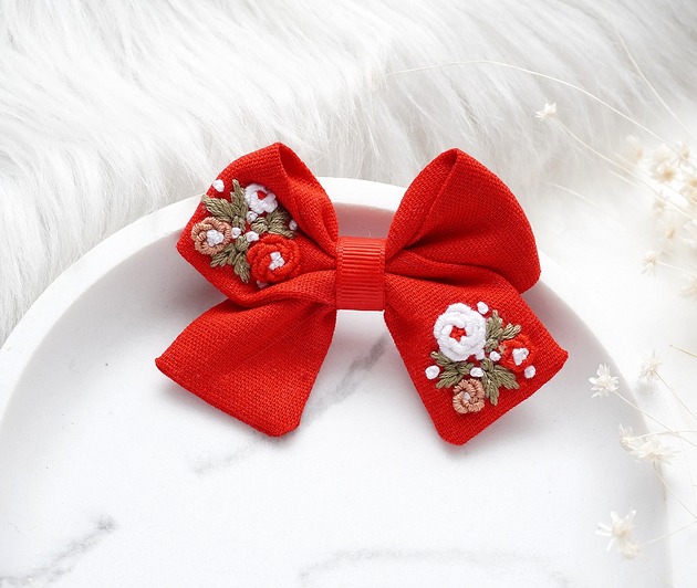 spinki i klamry do włosów HAFTOWANA Spinka / opaska do włosów świąteczna kokarda CZERWONA