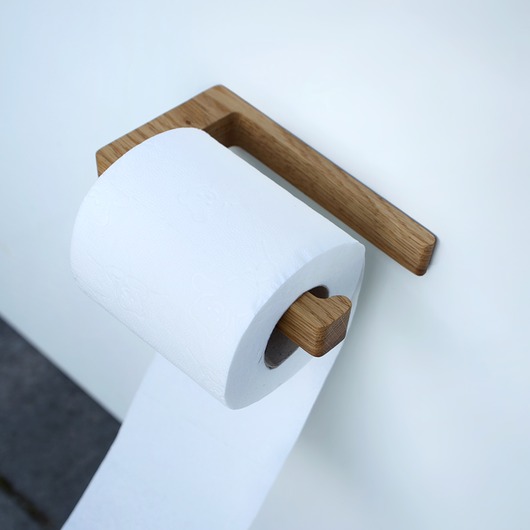 dodatki - łazienka - różne Dębowy uchwyt na papier toaletowy montowany na klej