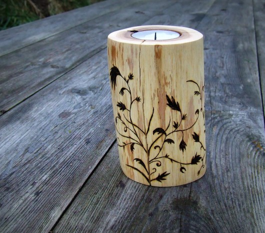 Świecznik na tealighty z ornamentem Derva Woodcraft